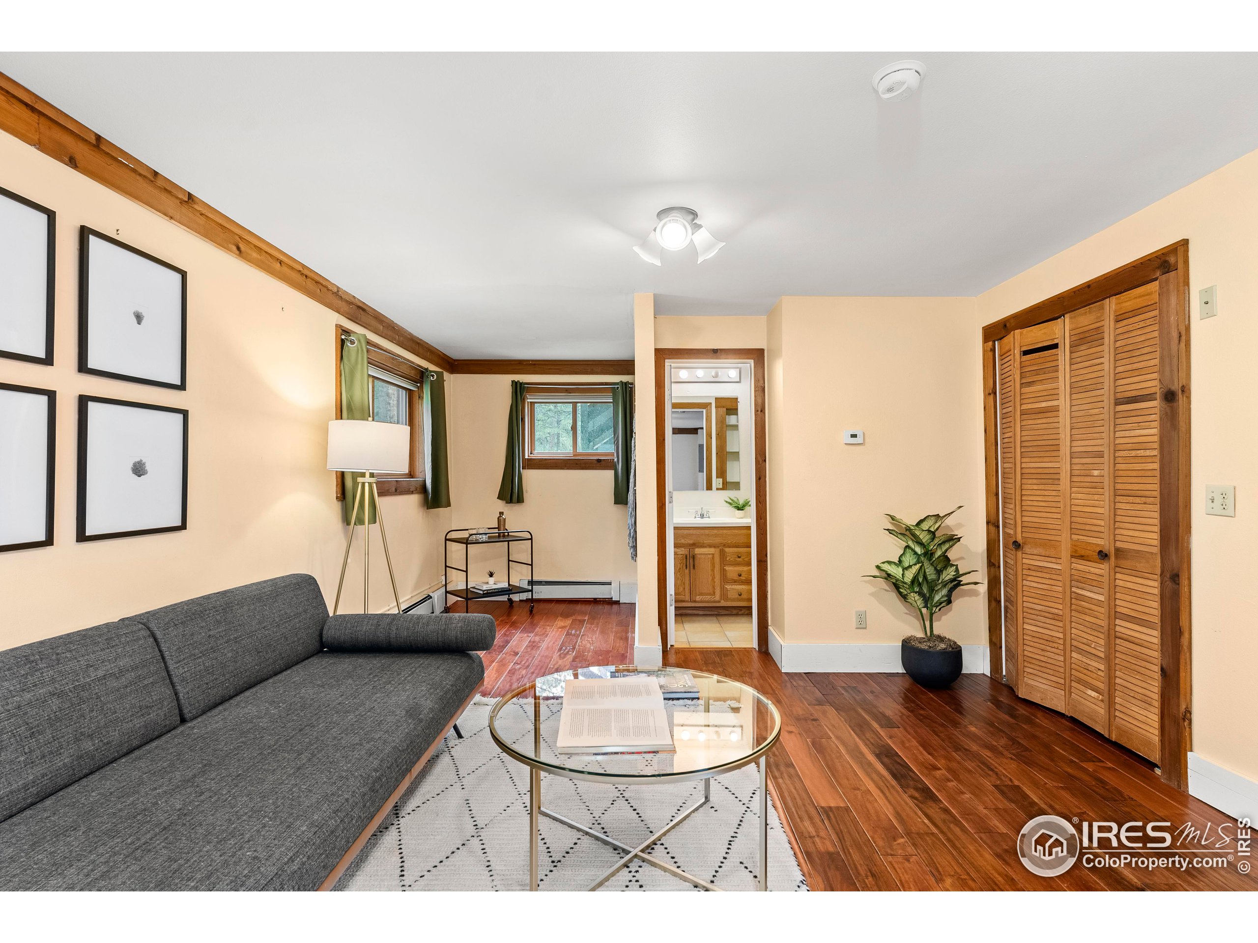 449 Mountain Meadows Rd