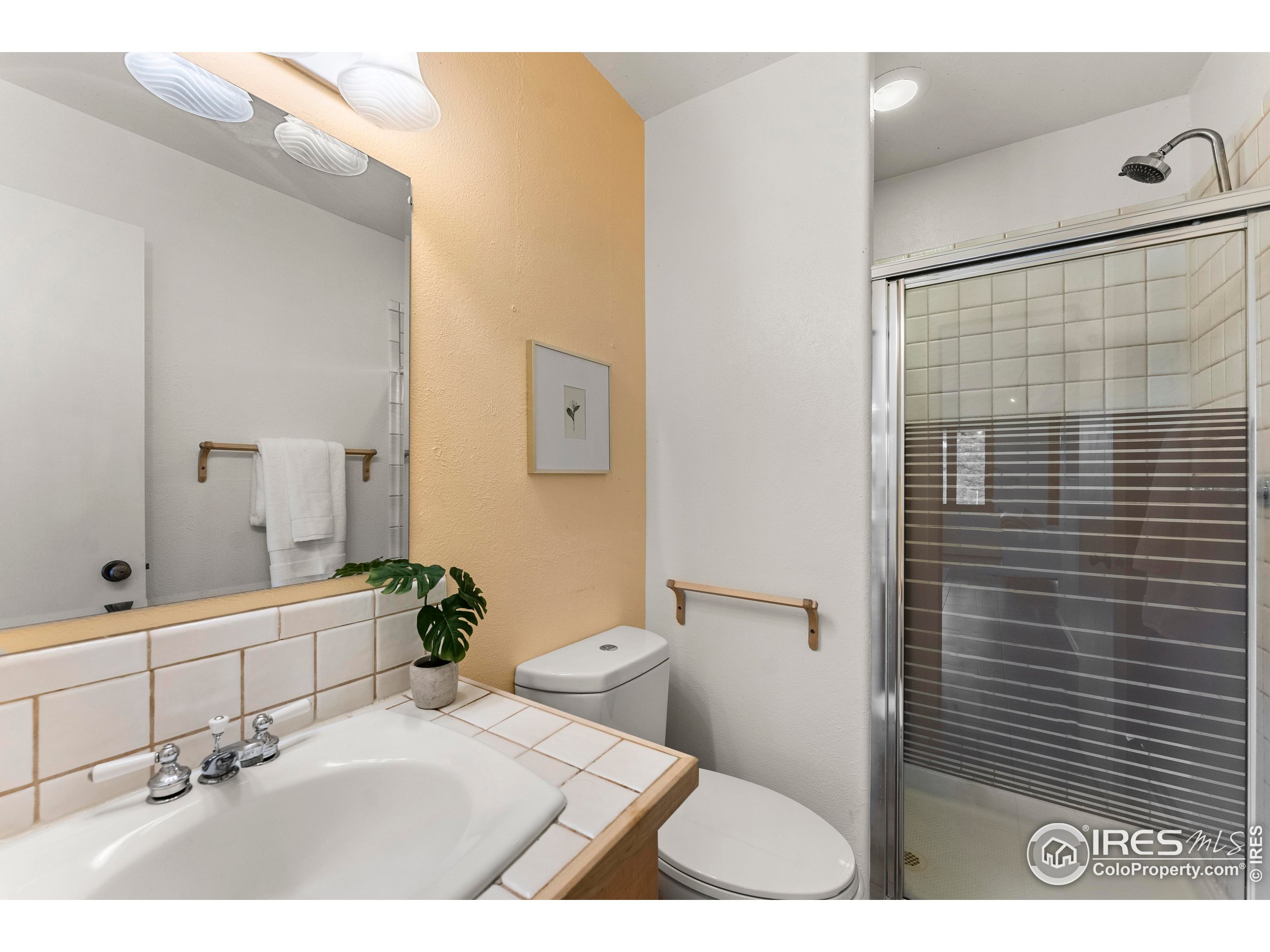 449 Mountain Meadows Rd