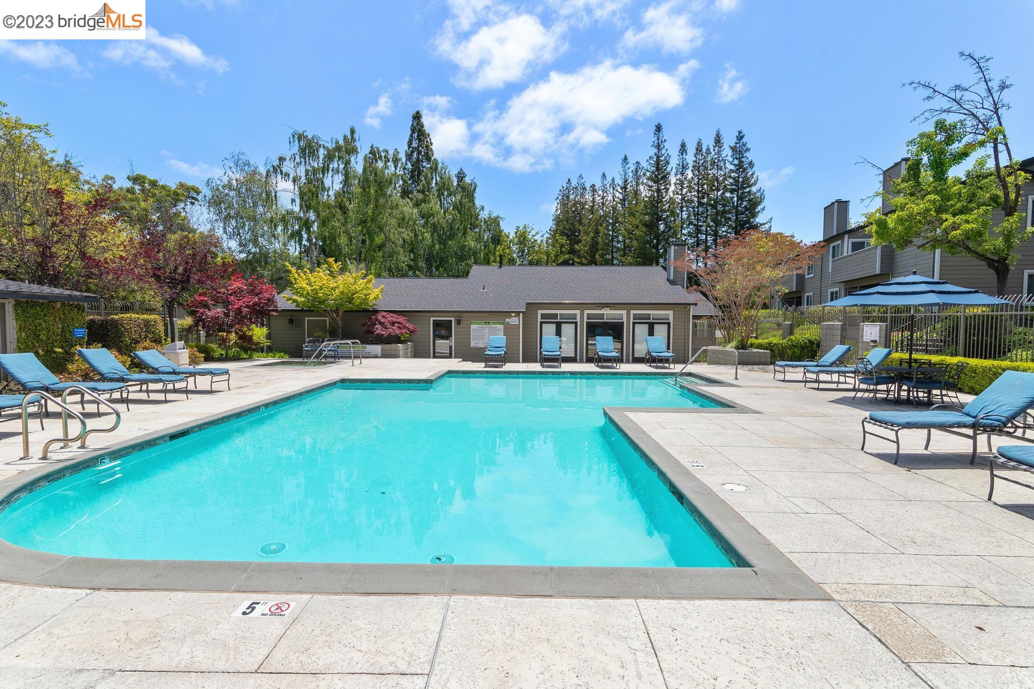 490 Canyon Oaks Dr # F