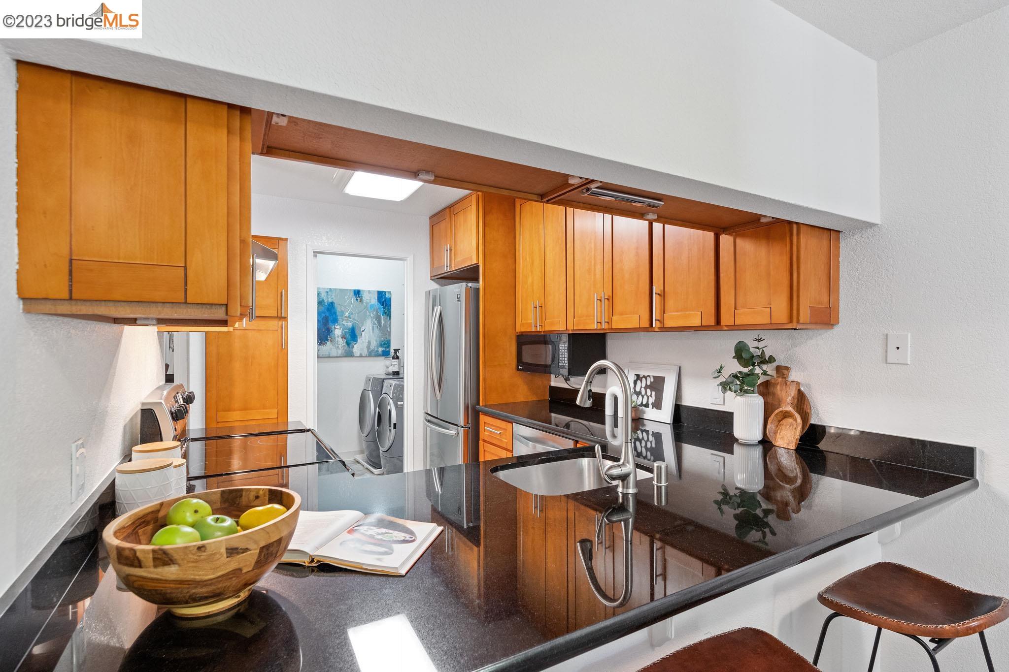 490 Canyon Oaks Dr # F