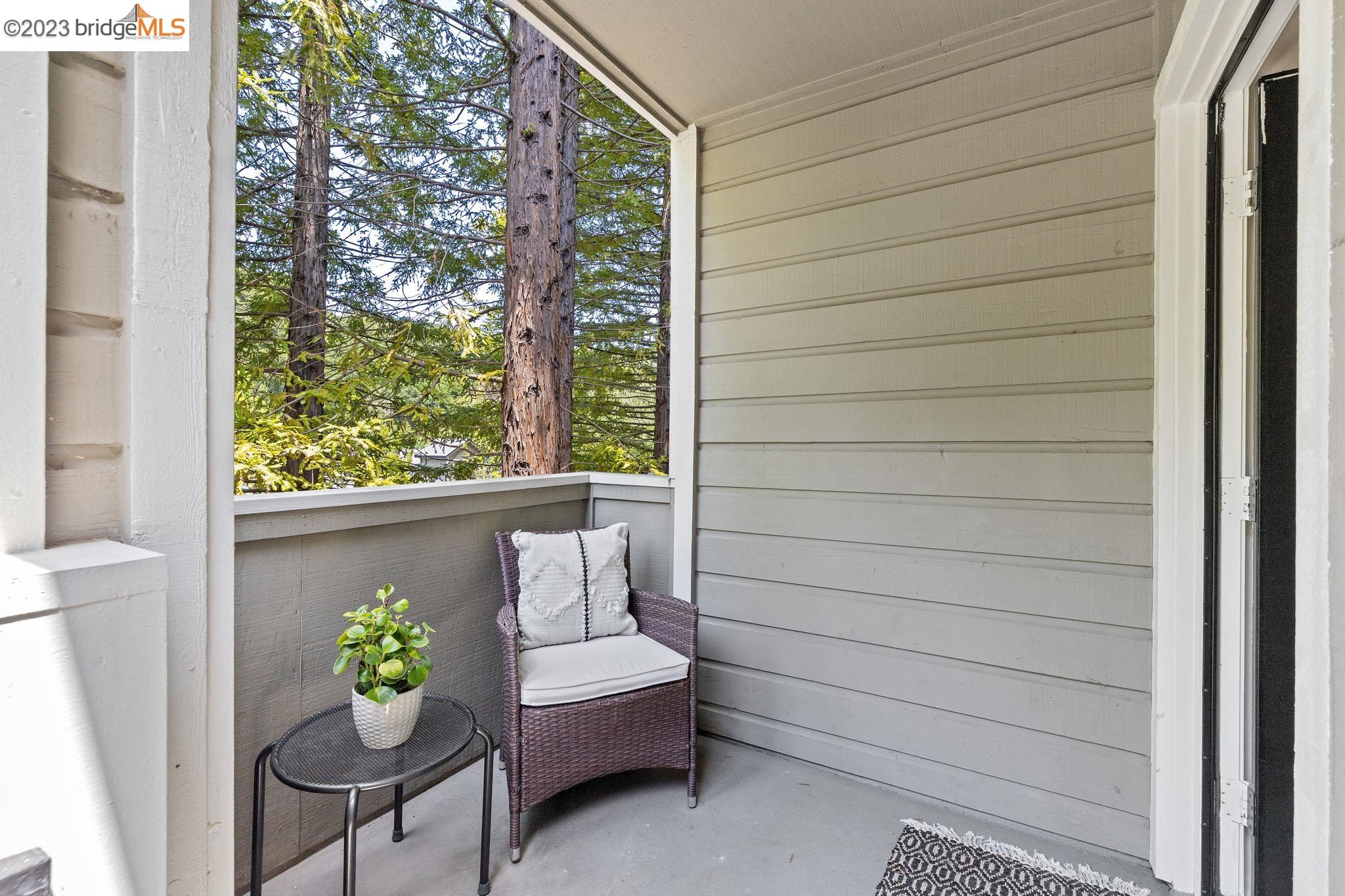 490 Canyon Oaks Dr # F