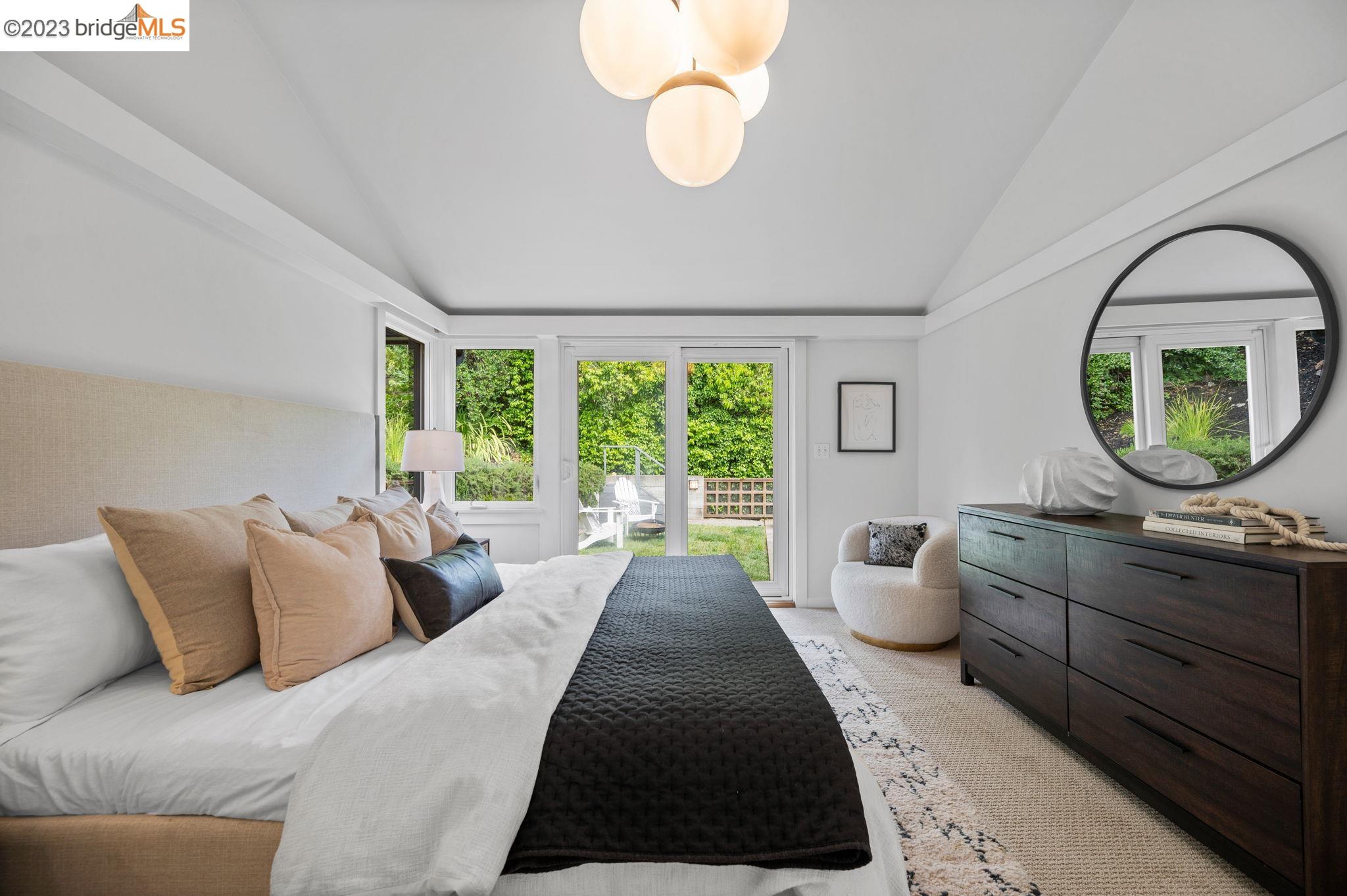 678 Rosal Ave.