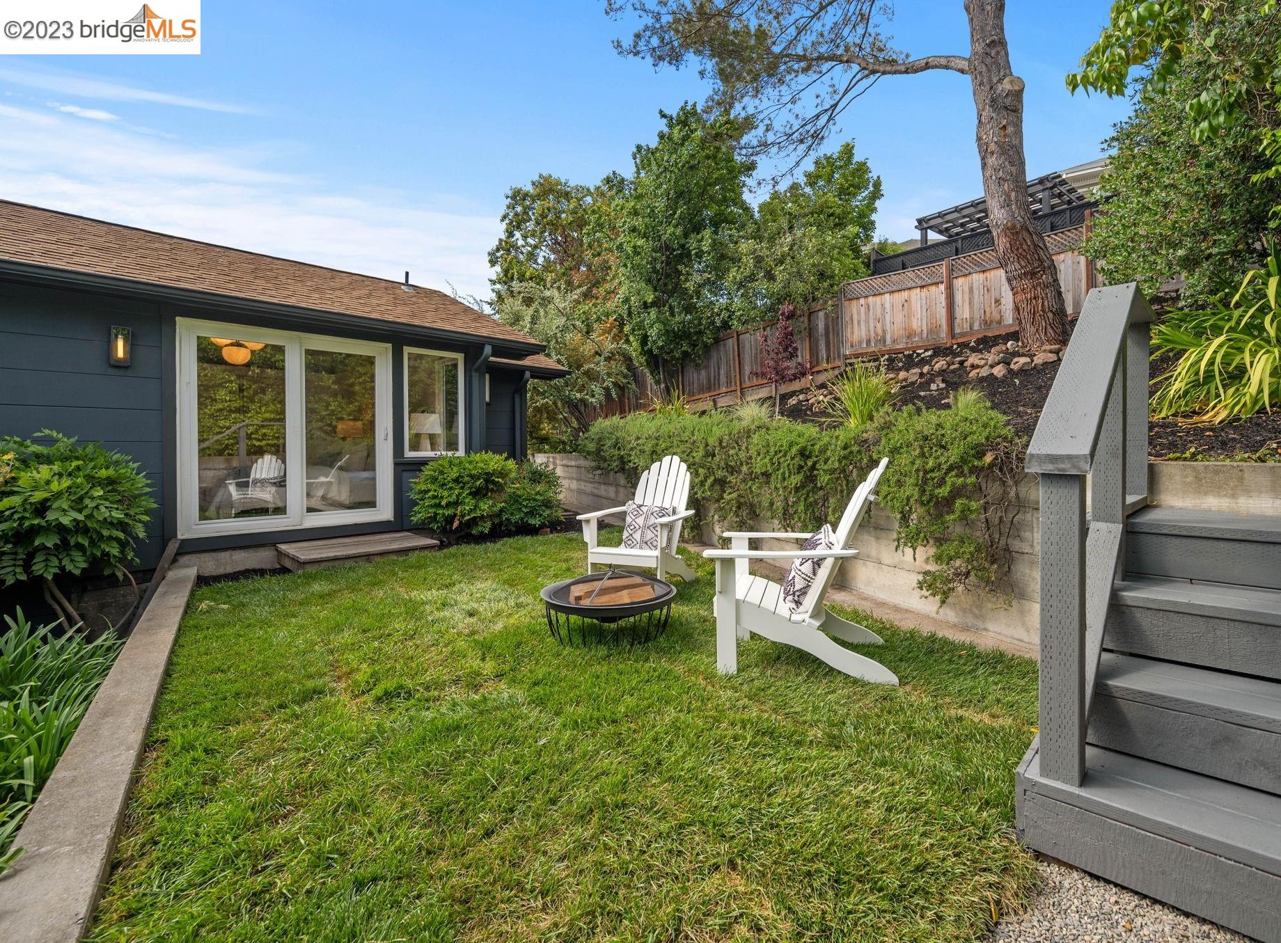 678 Rosal Ave.