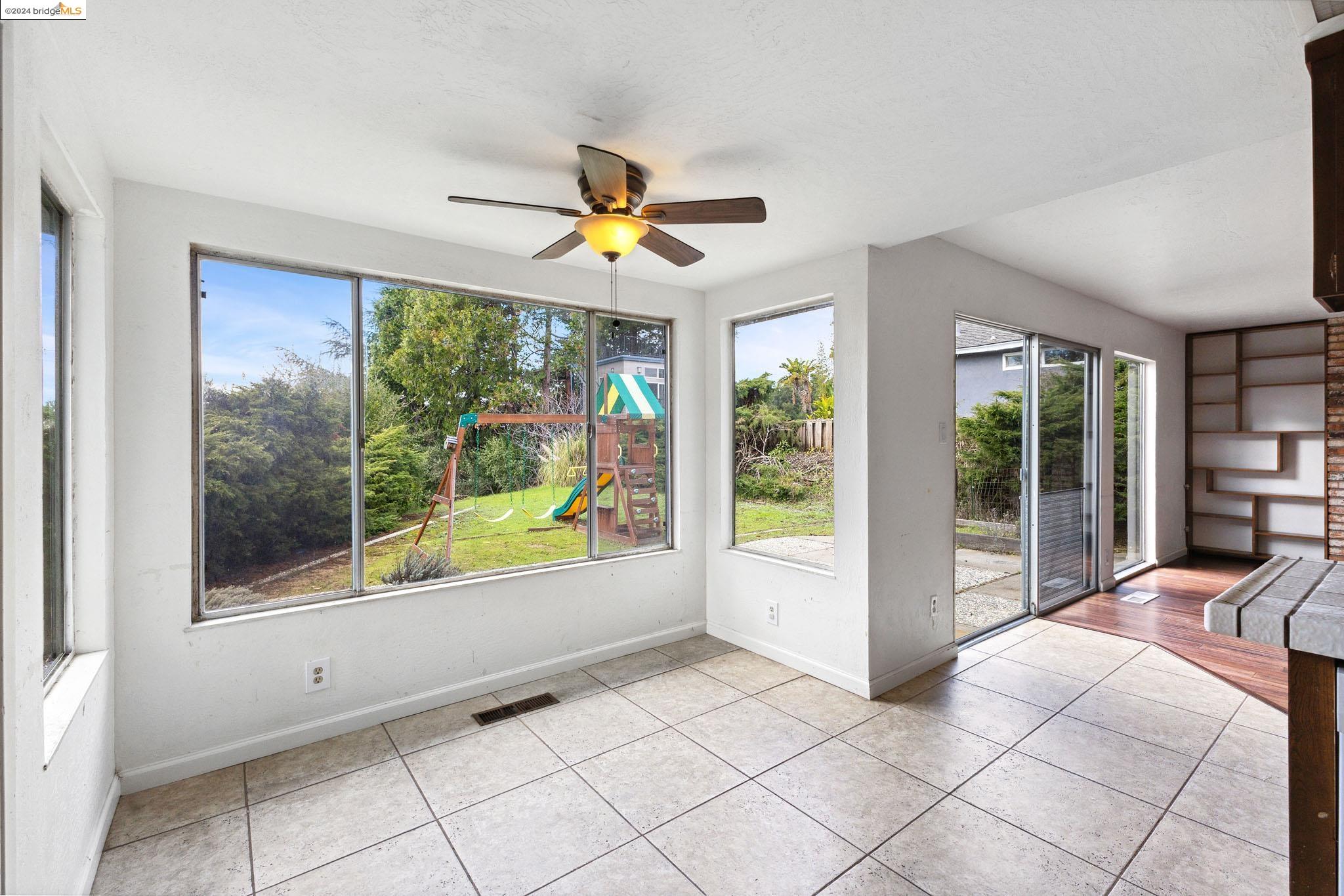 5804 Shadow Ridge Dr