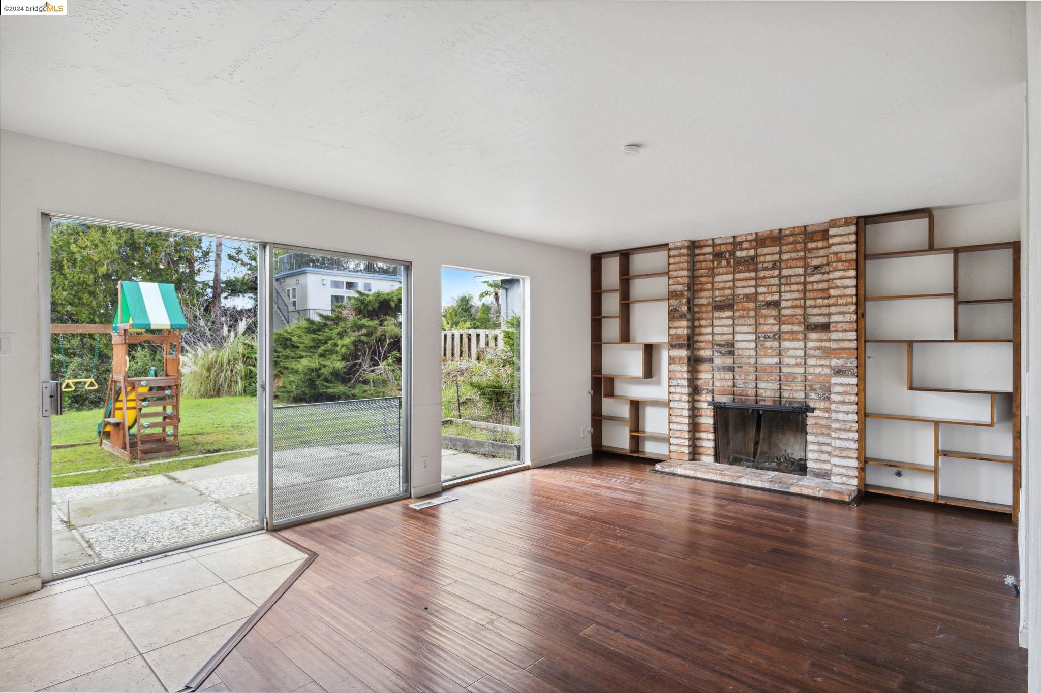 5804 Shadow Ridge Dr