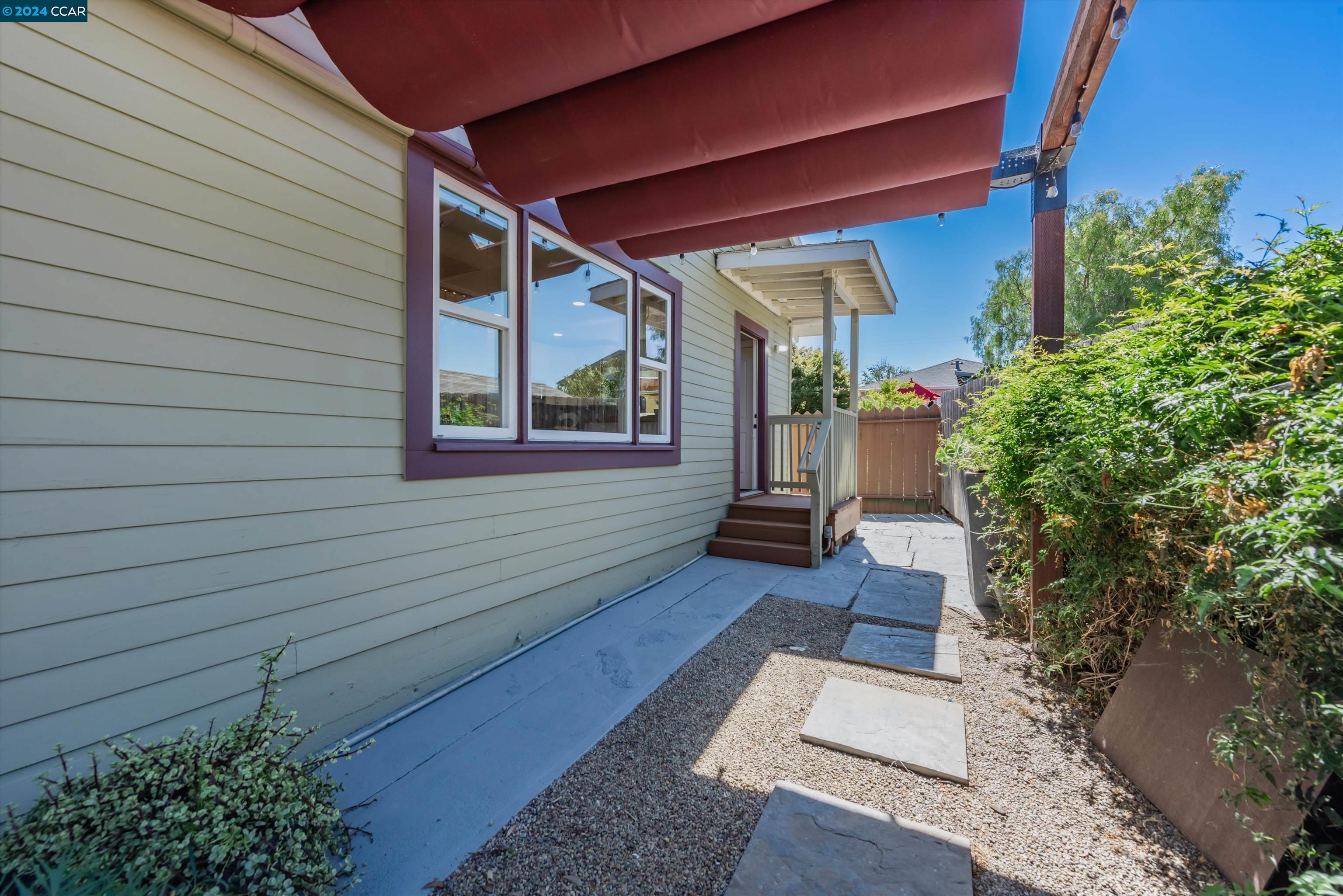 3715 Harbor View Ave