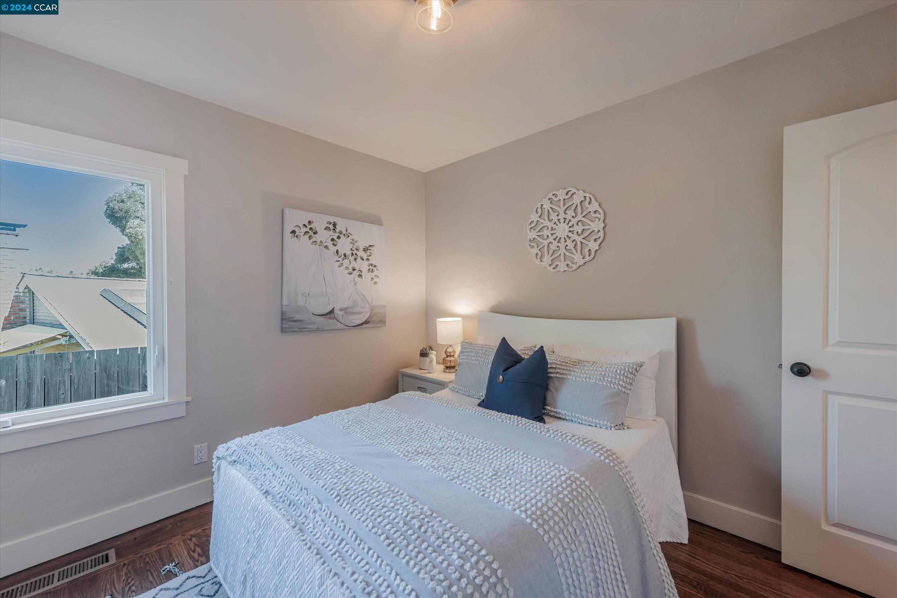 3715 Harbor View Ave