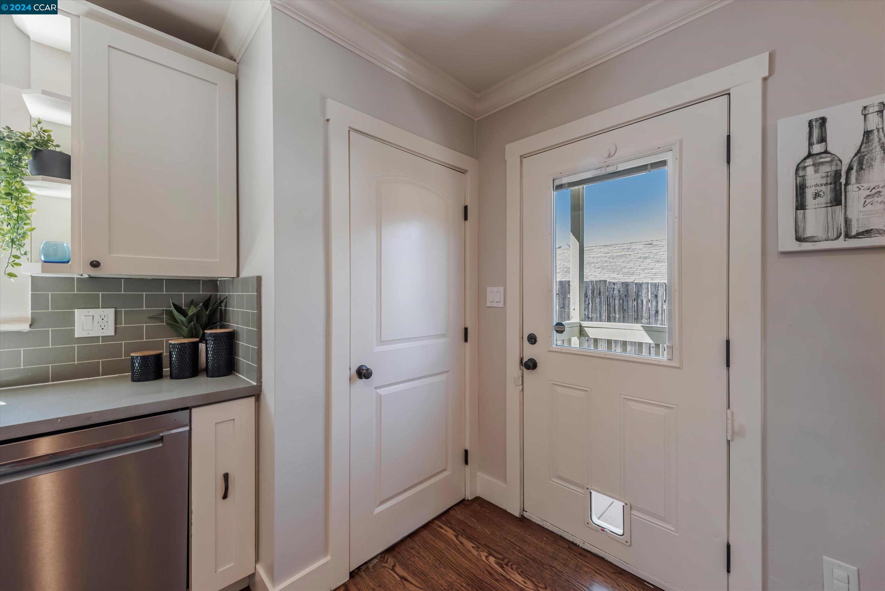 3715 Harbor View Ave