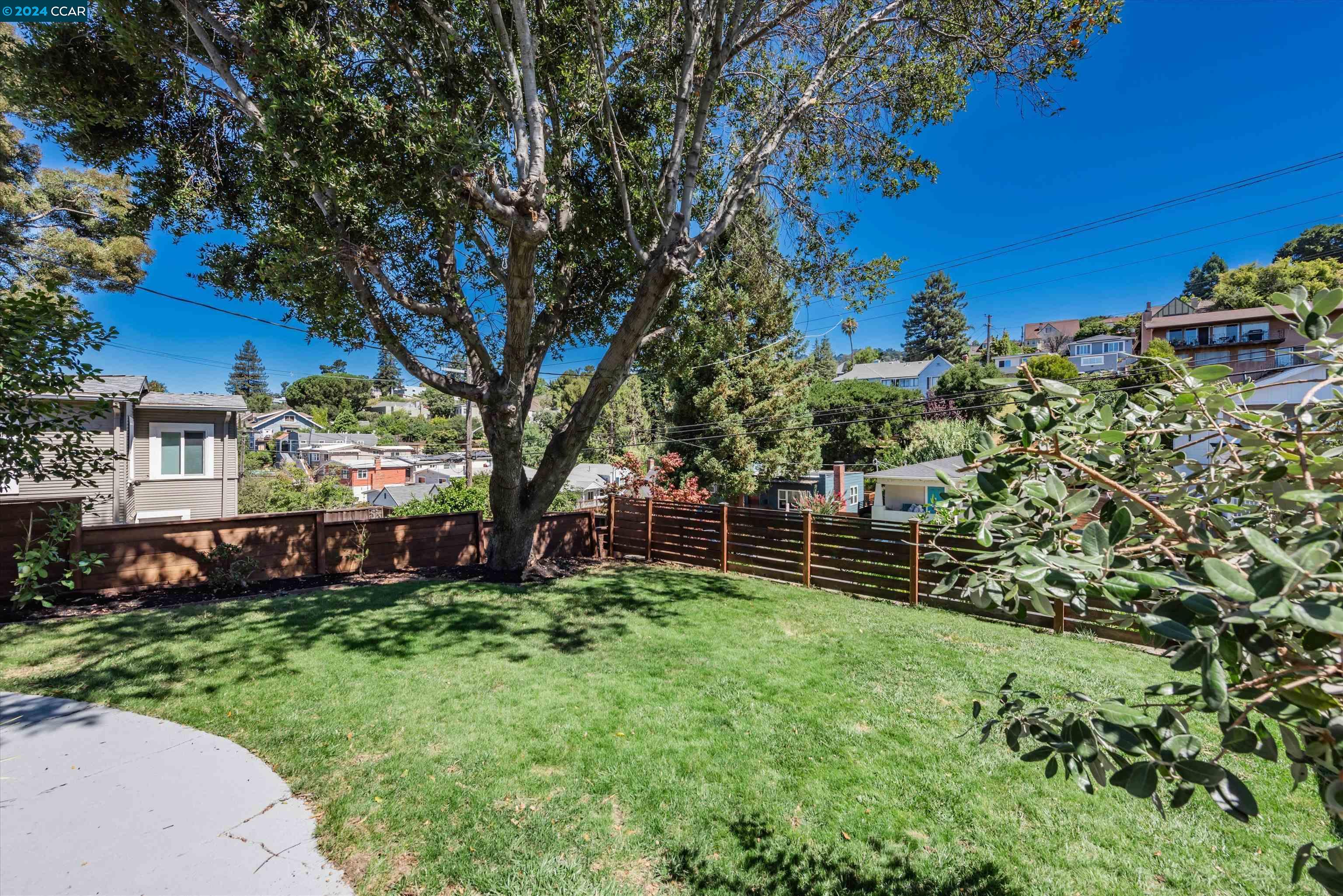 3715 Harbor View Ave