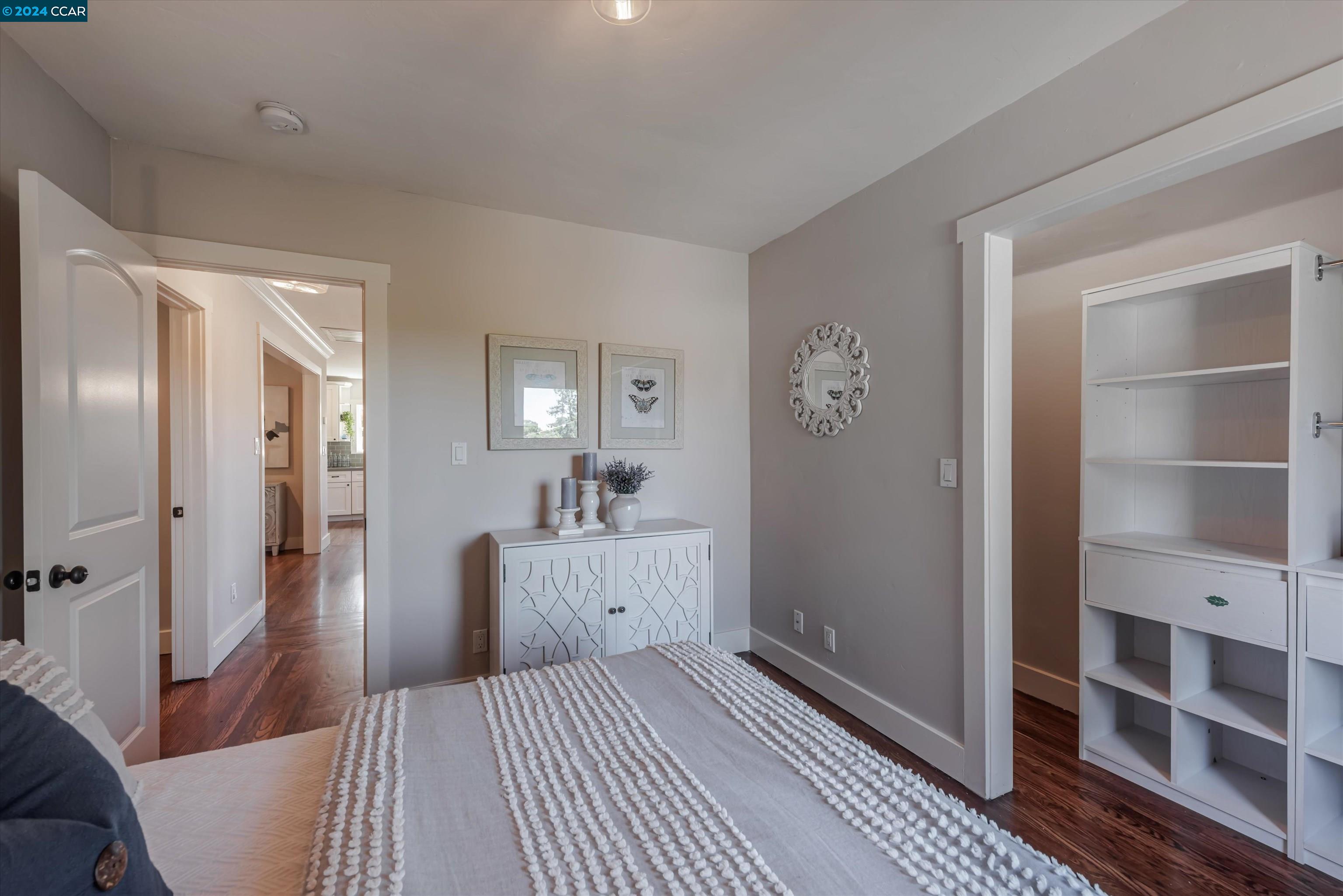 3715 Harbor View Ave