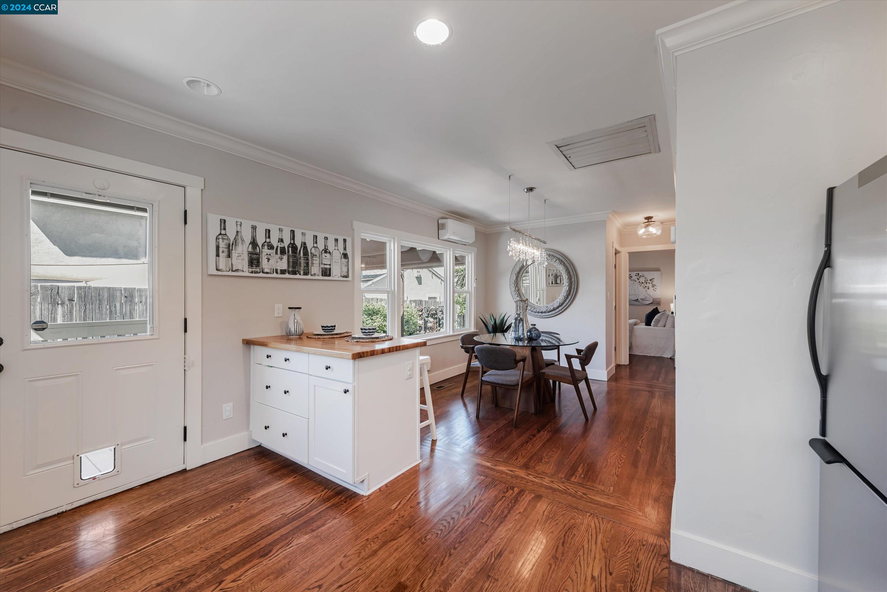 3715 Harbor View Ave