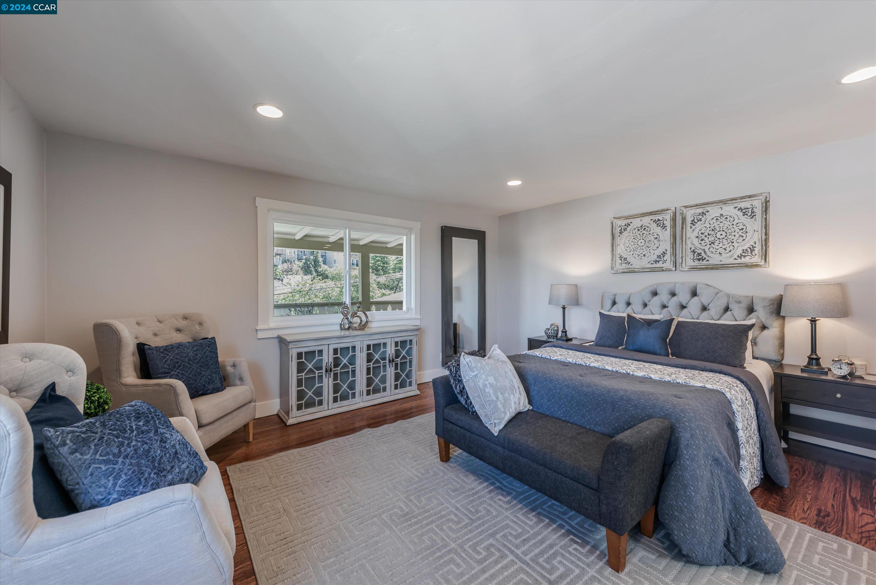 3715 Harbor View Ave