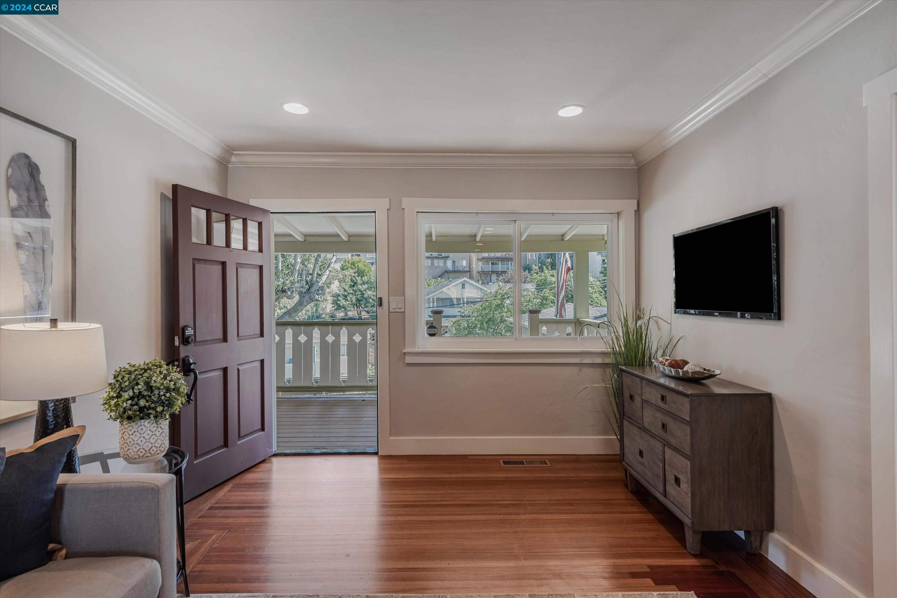 3715 Harbor View Ave