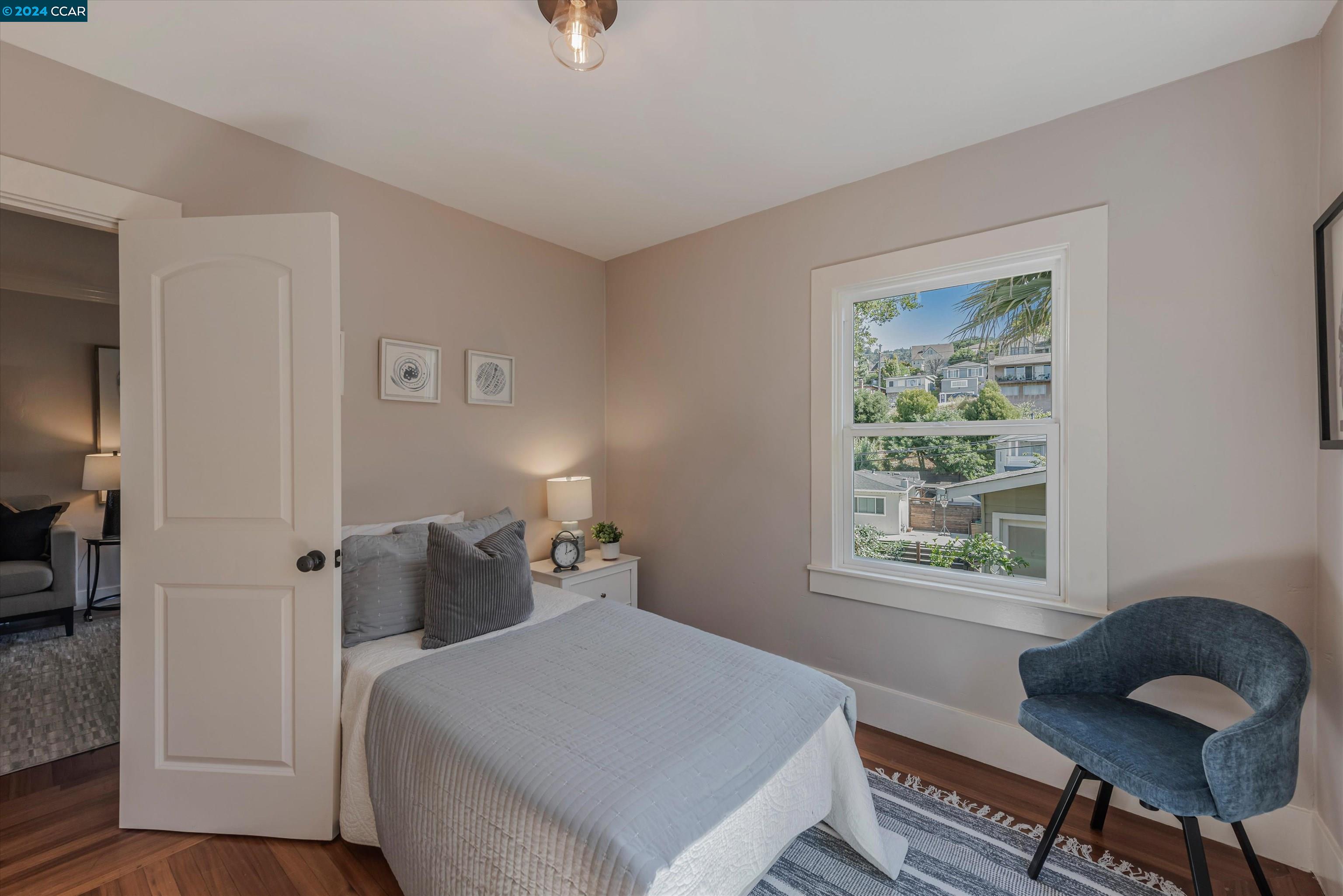 3715 Harbor View Ave