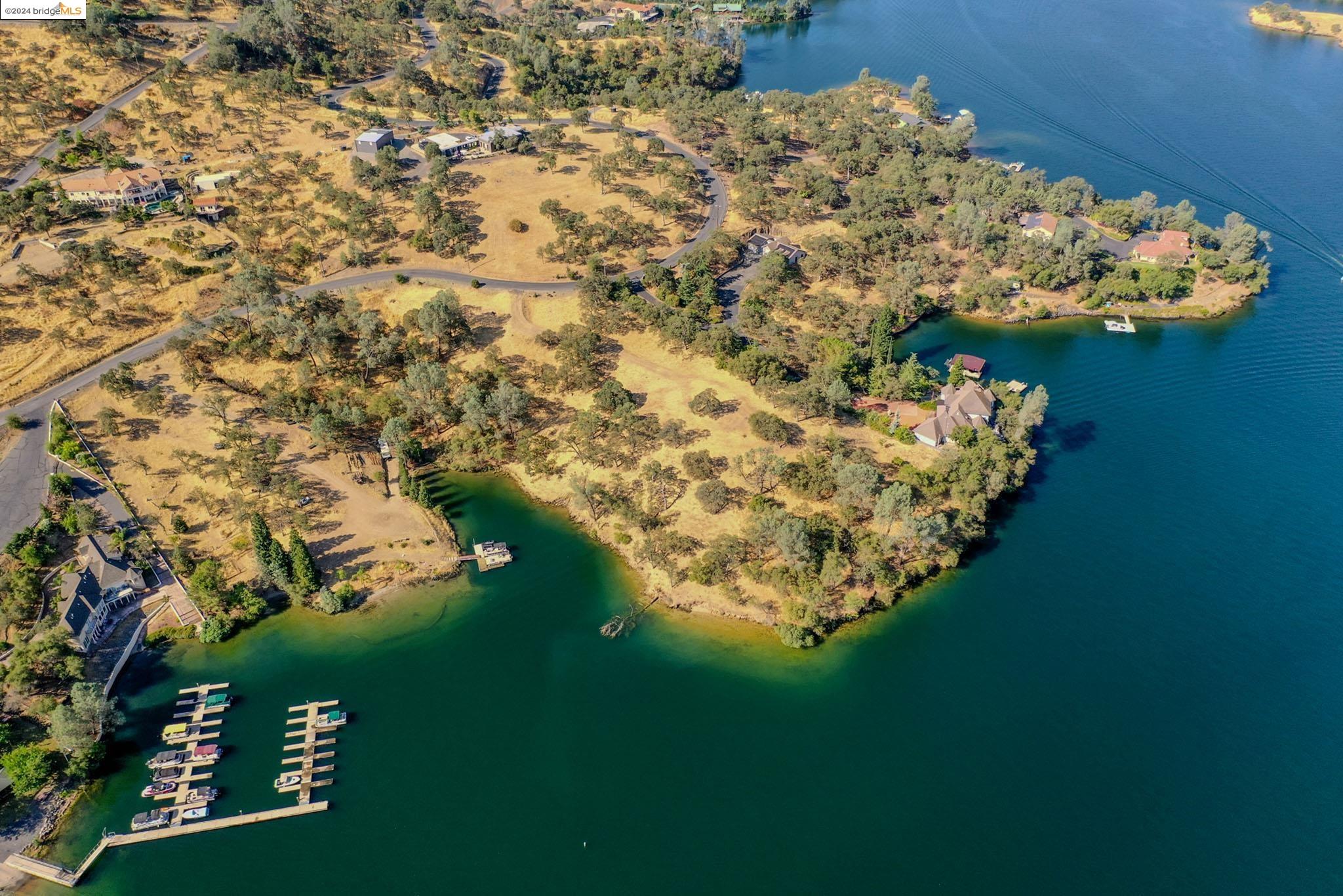 Lot 4 Lakefront Dr
