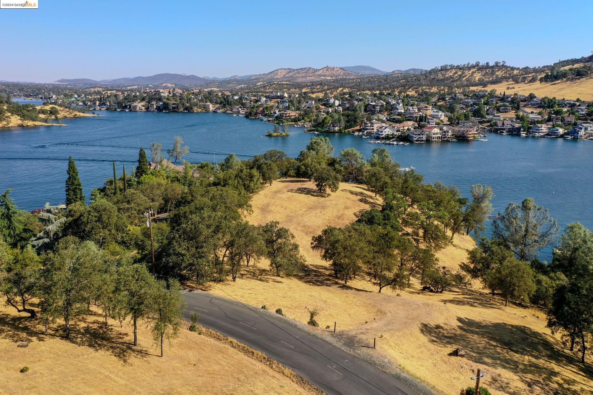 Lot 4 Lakefront Dr