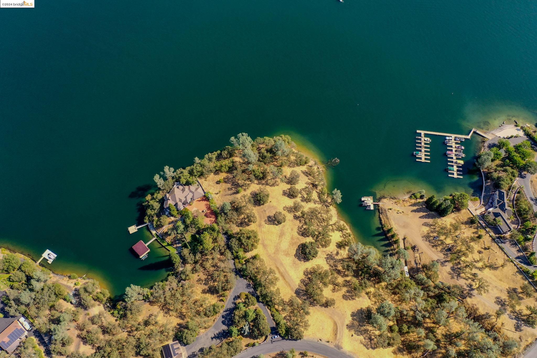 Lot 4 Lakefront Dr