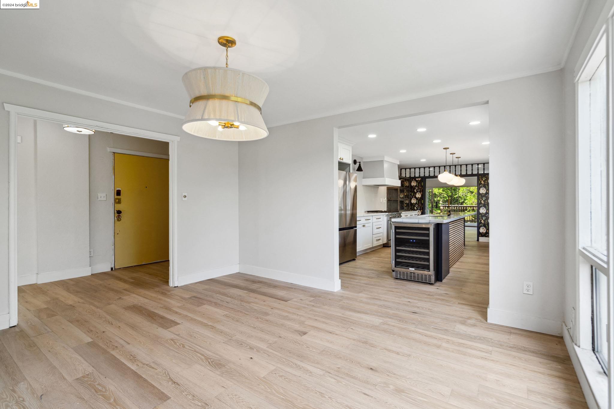 4346 Short Hill