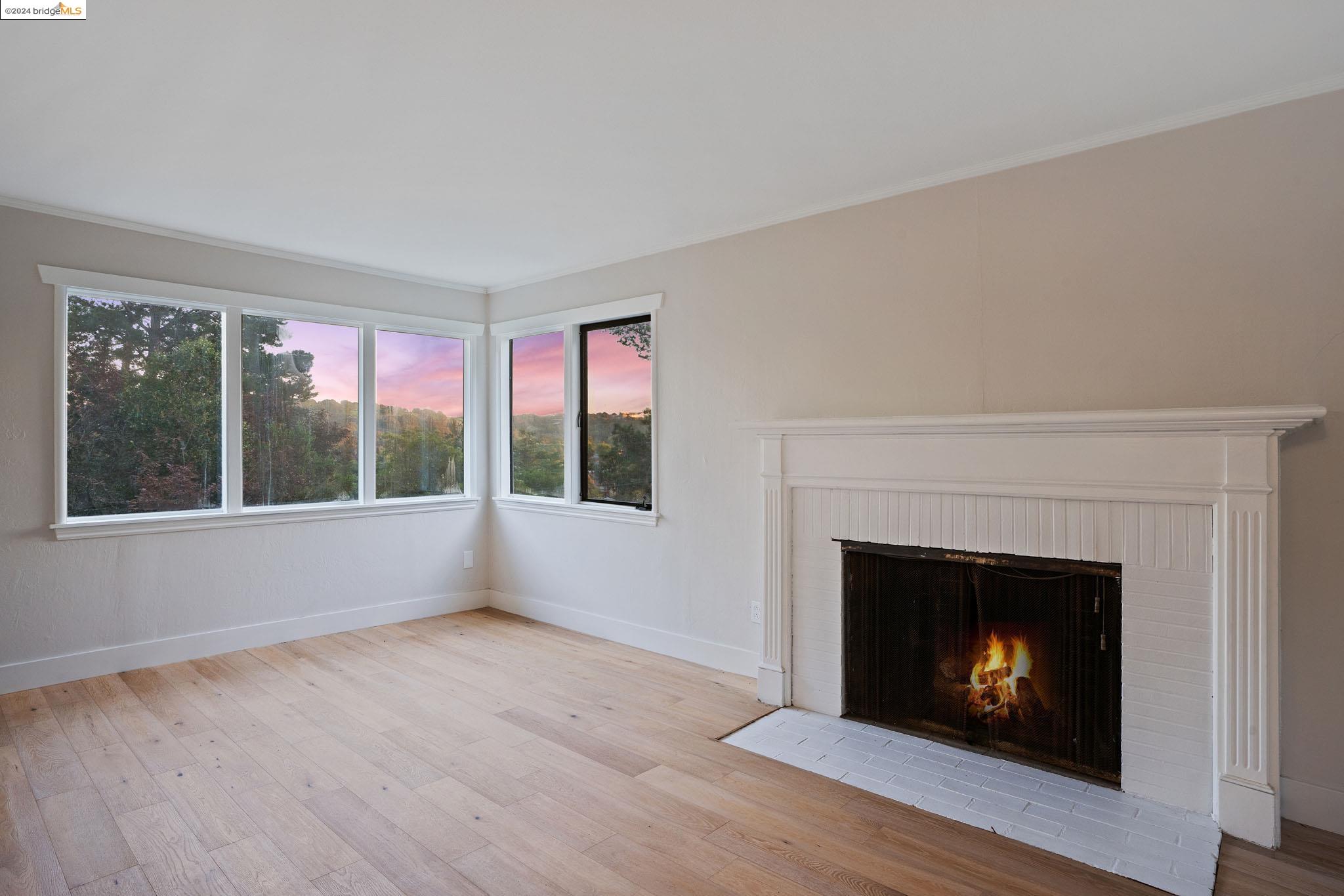 4346 Short Hill