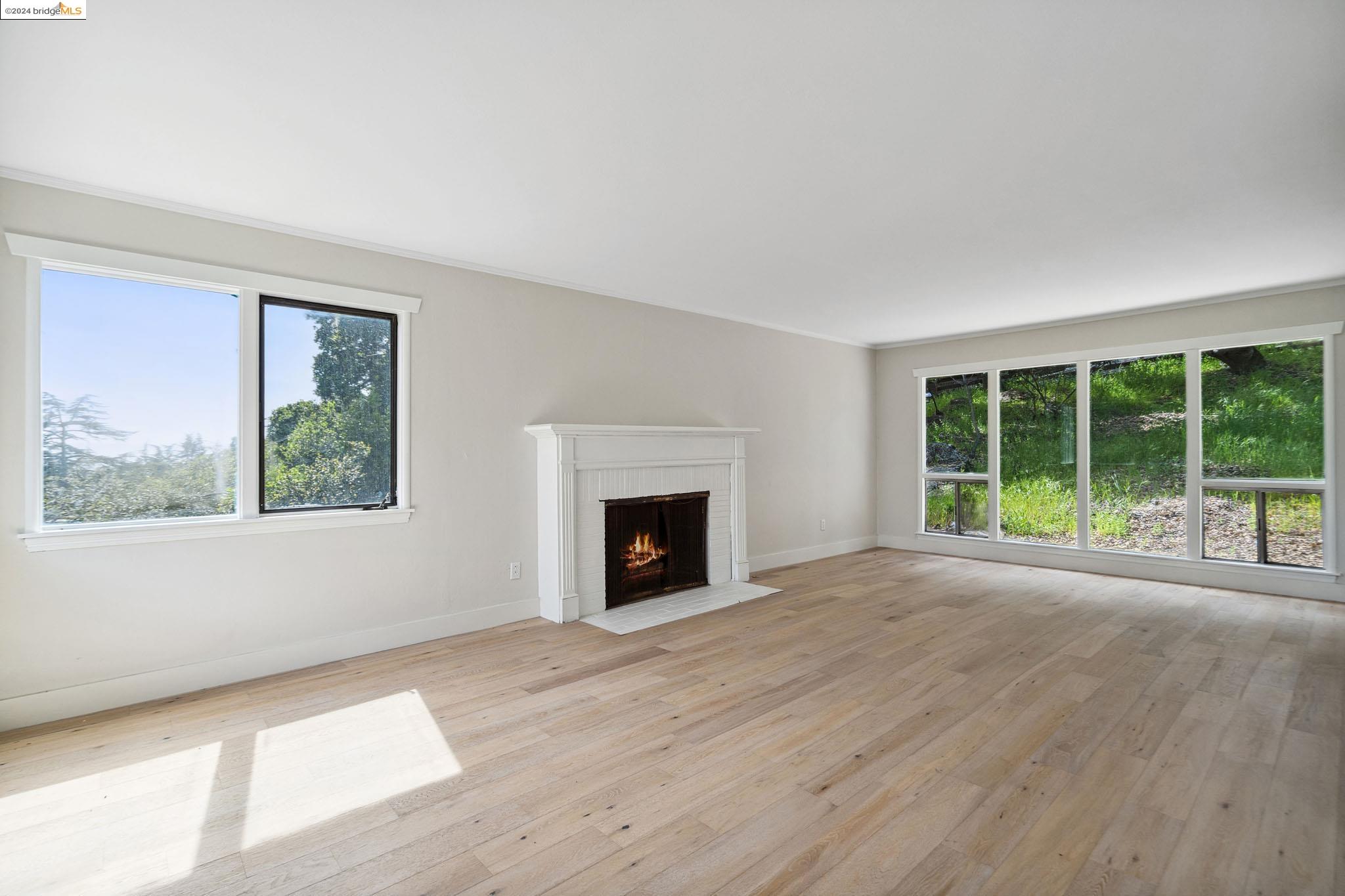 4346 Short Hill