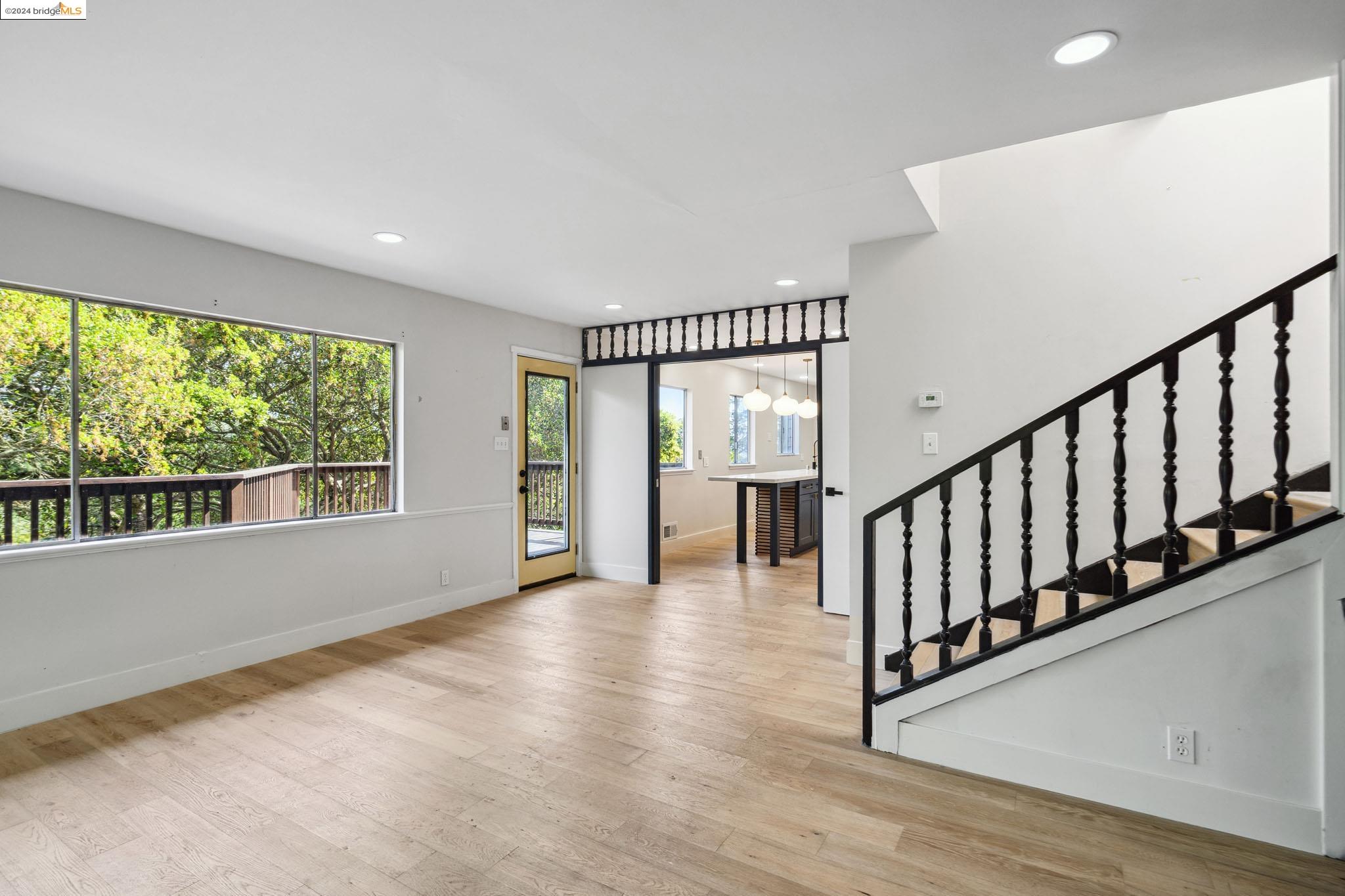 4346 Short Hill