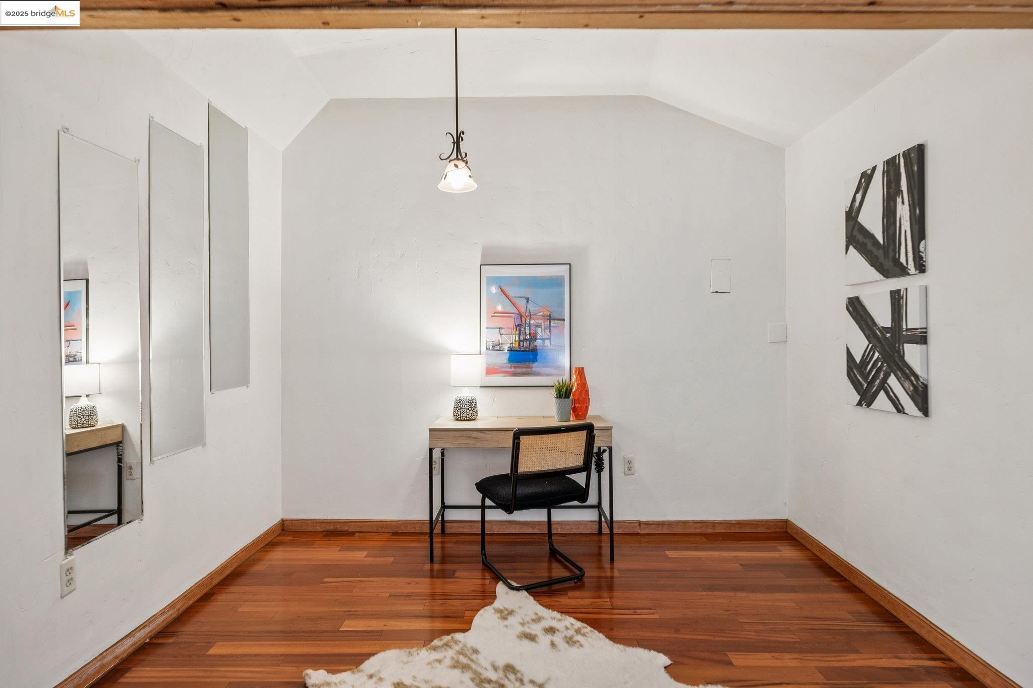 2749 E 17Th St, Oakland