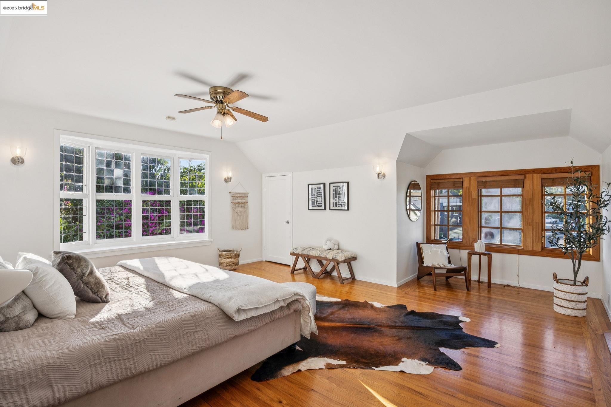 2749 E 17Th St, Oakland