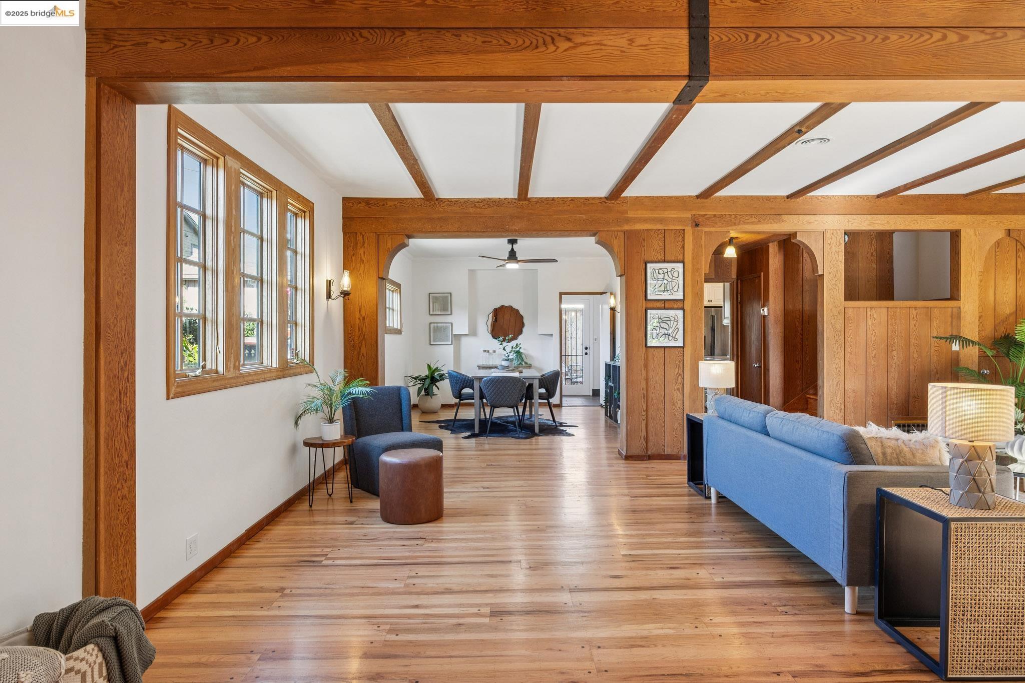 2749 E 17Th St, Oakland