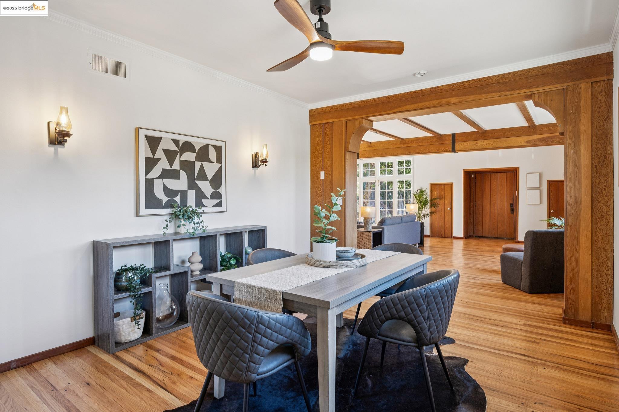 2749 E 17Th St, Oakland