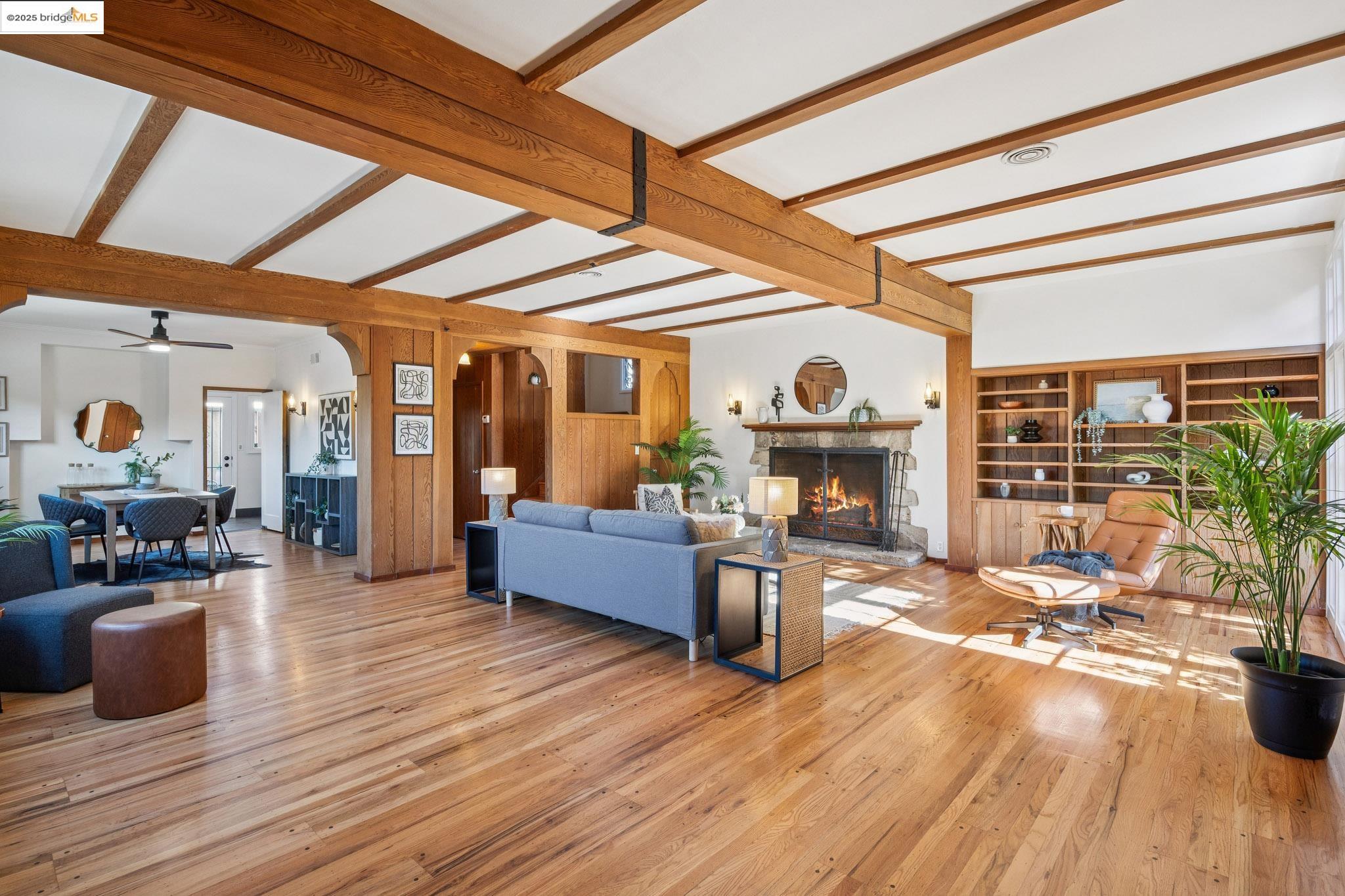 2749 E 17Th St, Oakland
