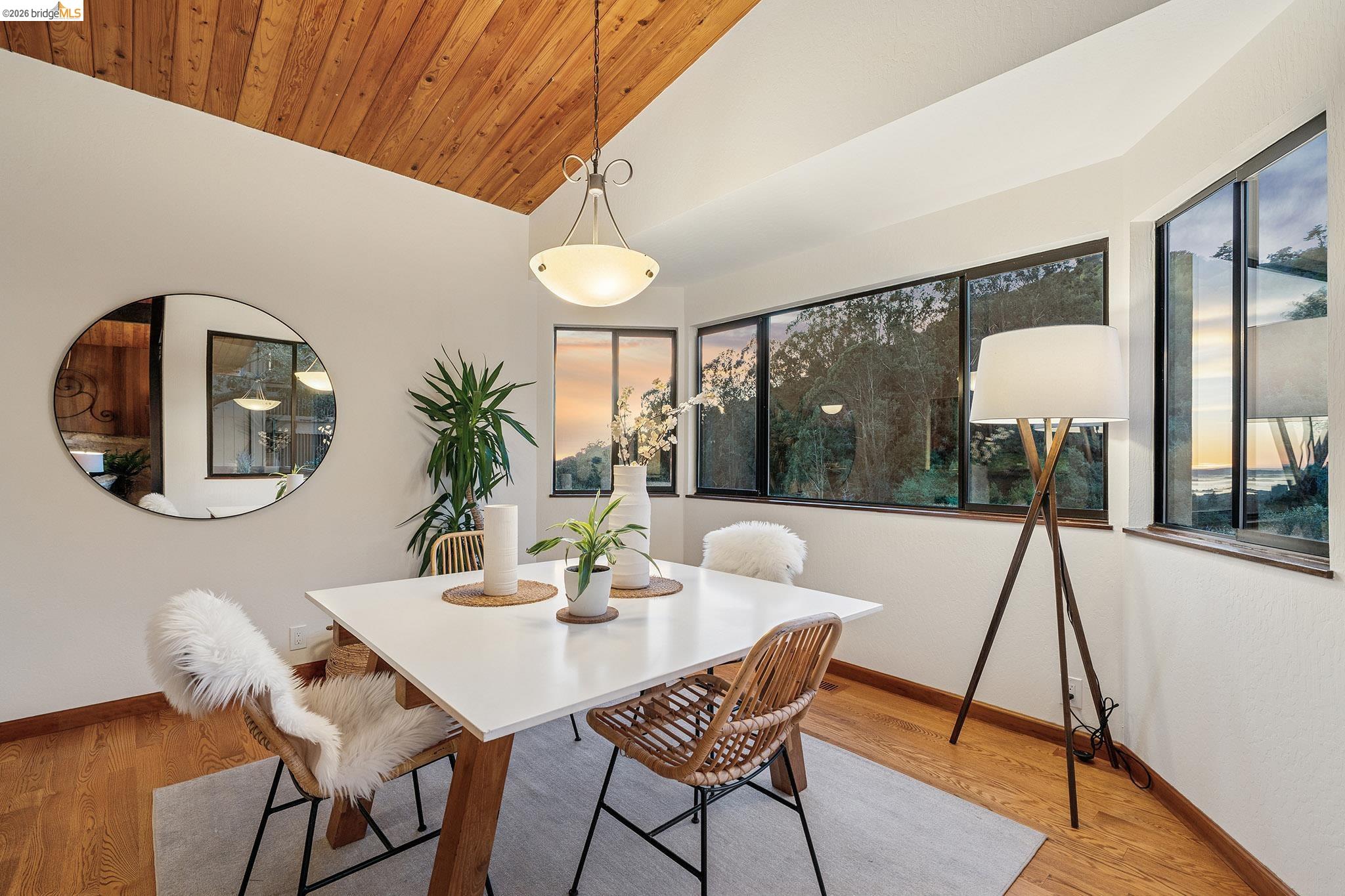 1375 Alvarado Rd