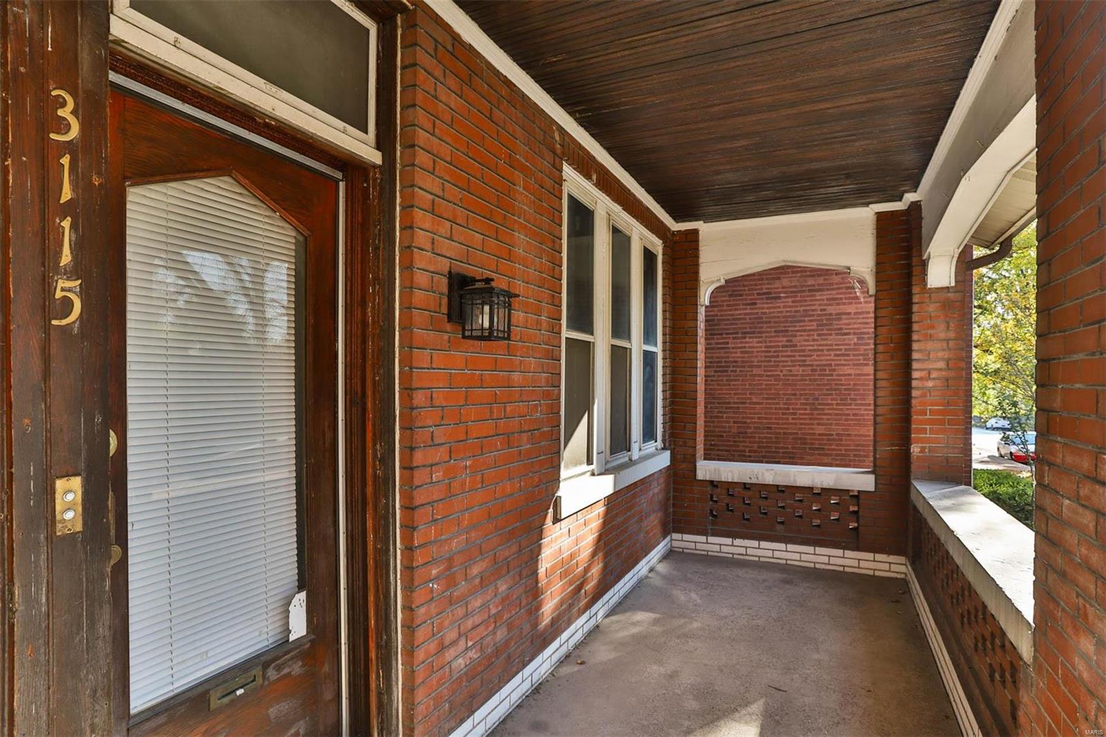 3115 Meramec Street