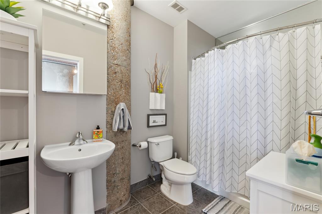 2020 Washington Avenue Unit: 503