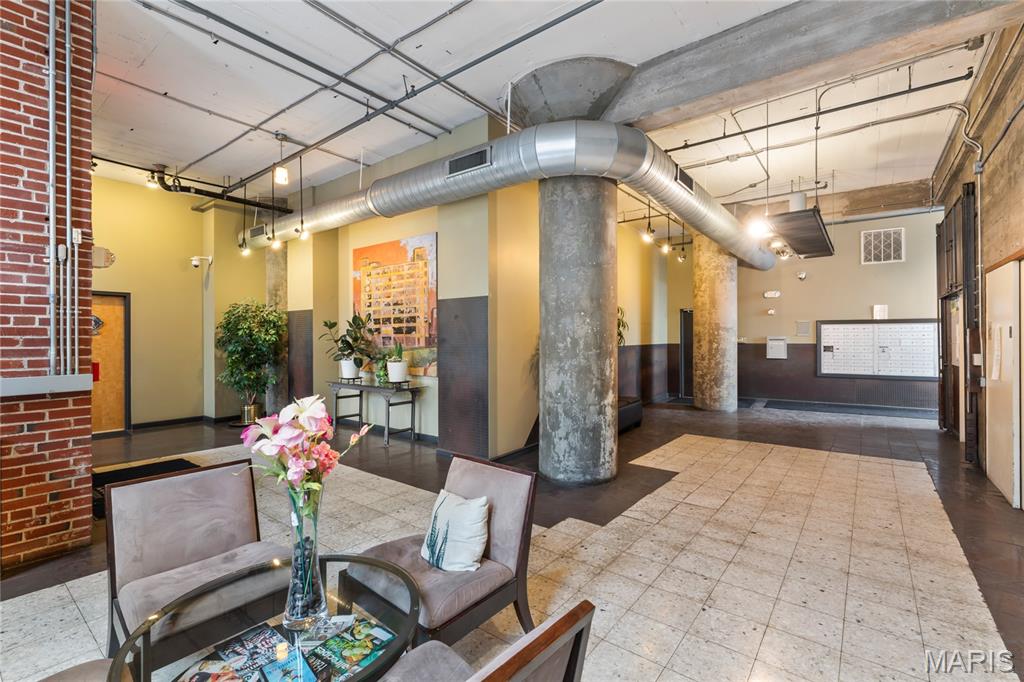 2020 Washington Avenue Unit: 503