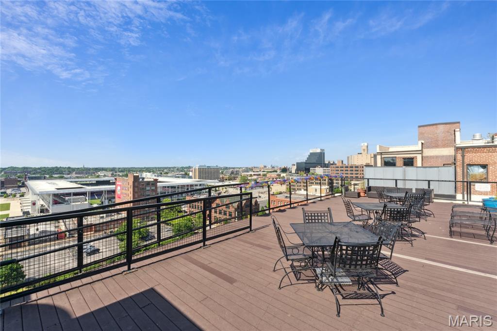 2020 Washington Avenue Unit: 503