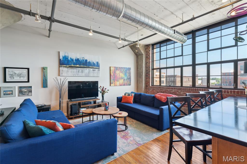2020 Washington Avenue Unit: 503