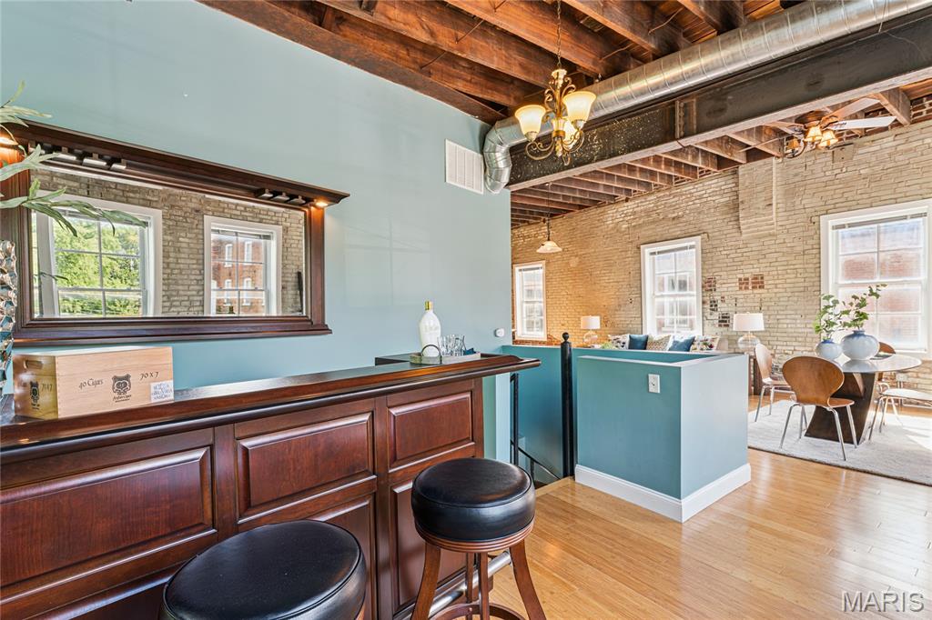 2900 Indiana Avenue Unit: 8
