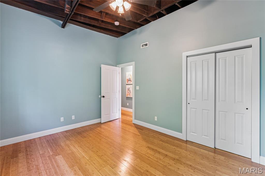 2900 Indiana Avenue Unit: 8
