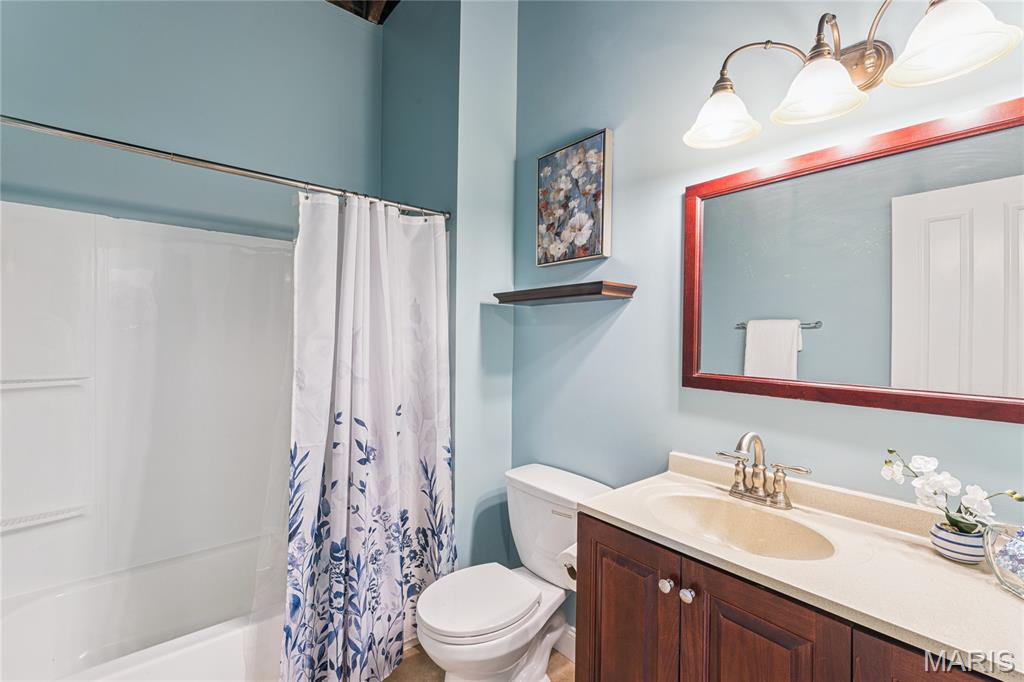 2900 Indiana Avenue Unit: 8