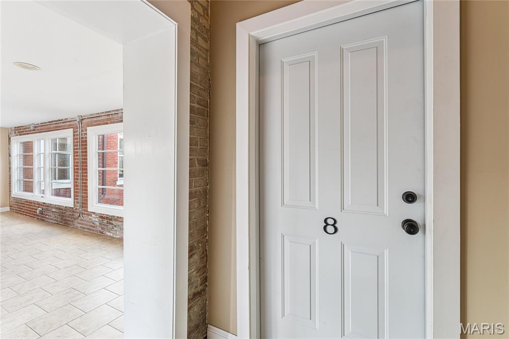 2900 Indiana Avenue Unit: 8