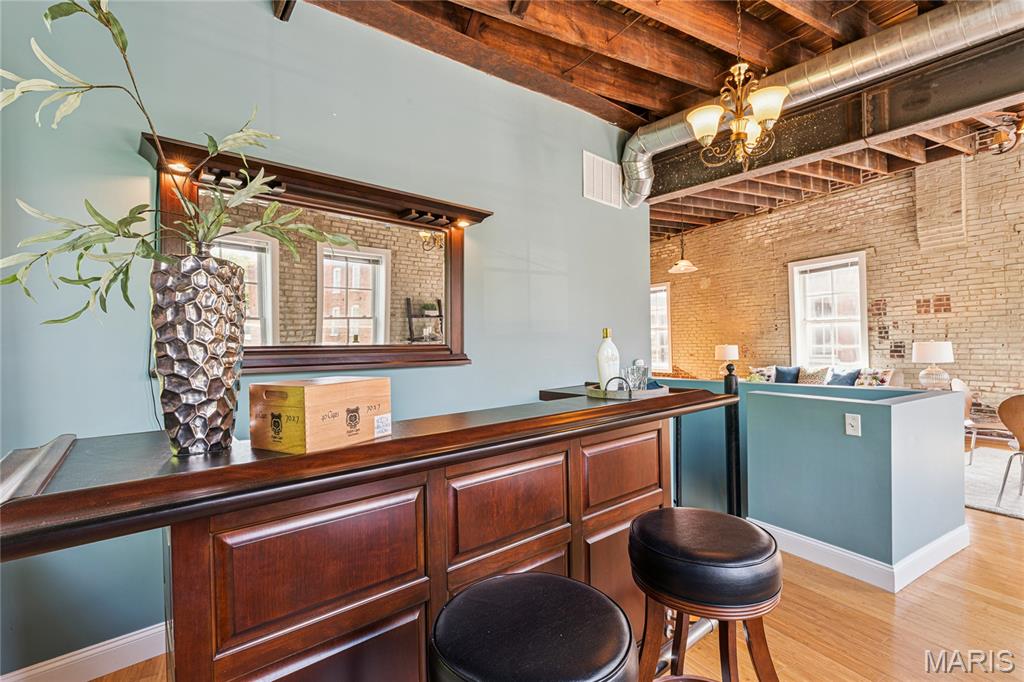 2900 Indiana Avenue Unit: 8