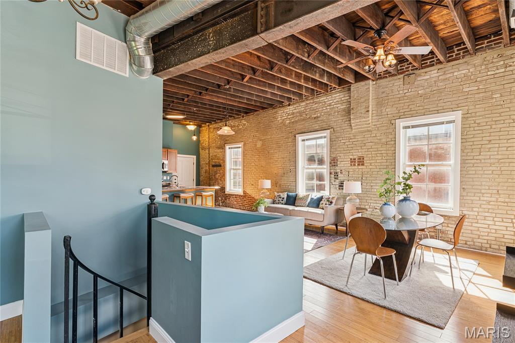 2900 Indiana Avenue Unit: 8