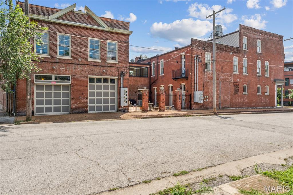 2900 Indiana Avenue Unit: 3