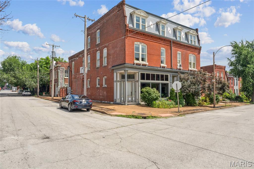 2900 Indiana Avenue Unit: 3