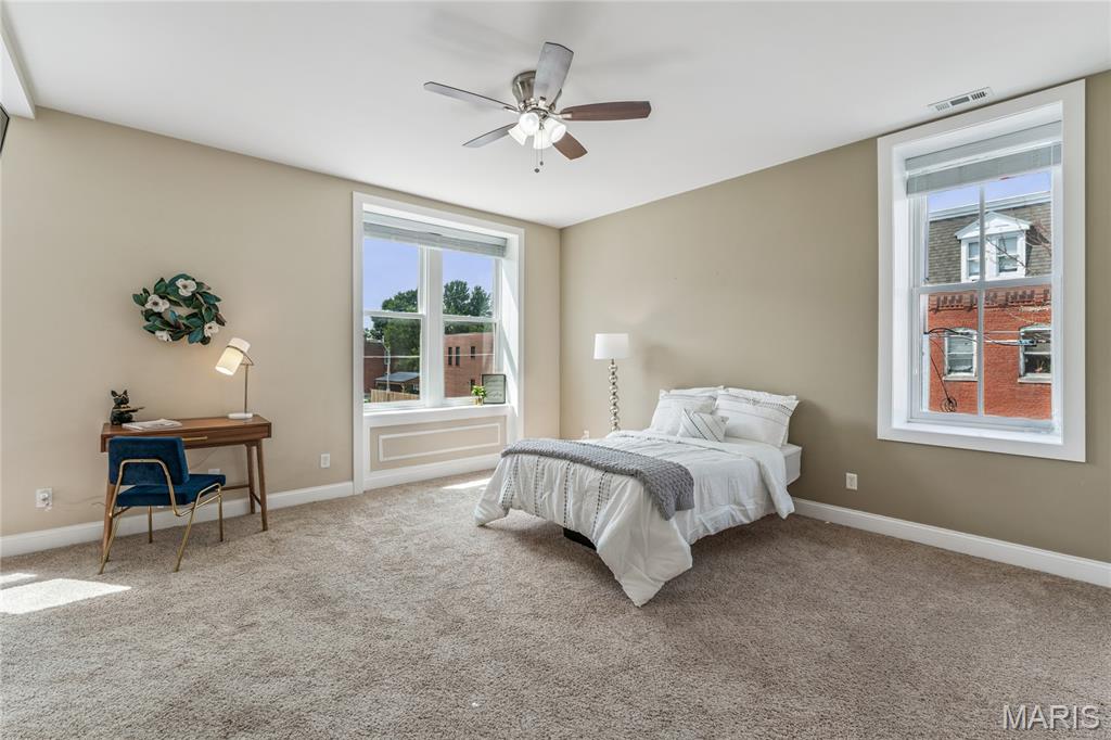 2900 Indiana Avenue Unit: 3