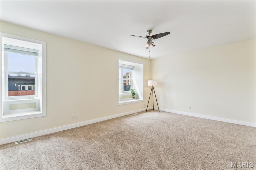 2900 Indiana Avenue Unit: 3