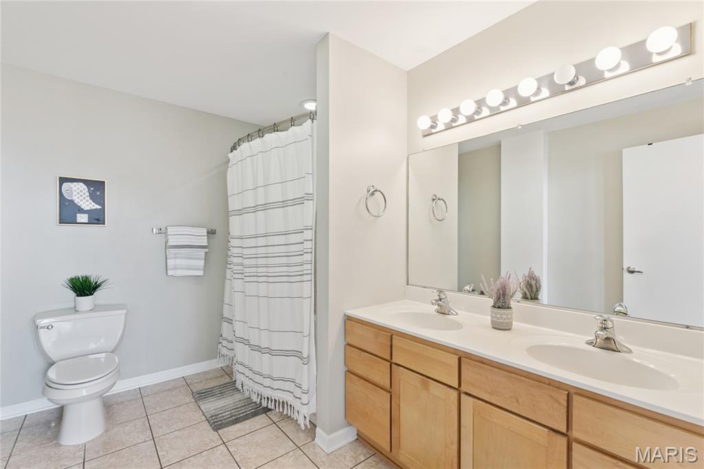 1501 Locust Unit: 905