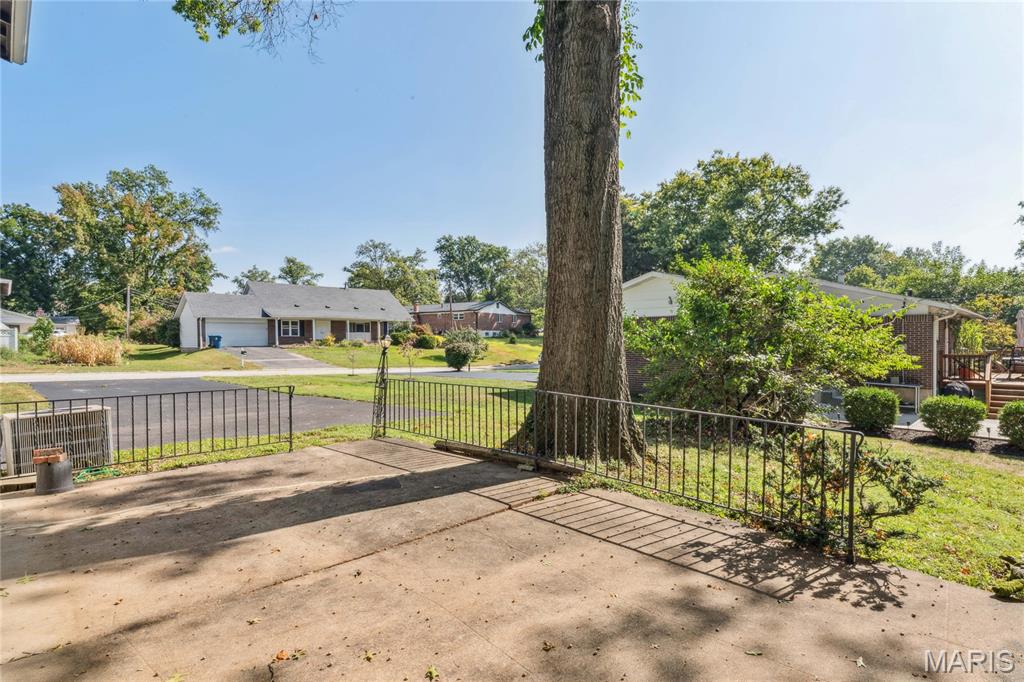 940 Fernview Drive
