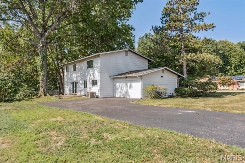 940 Fernview Drive
