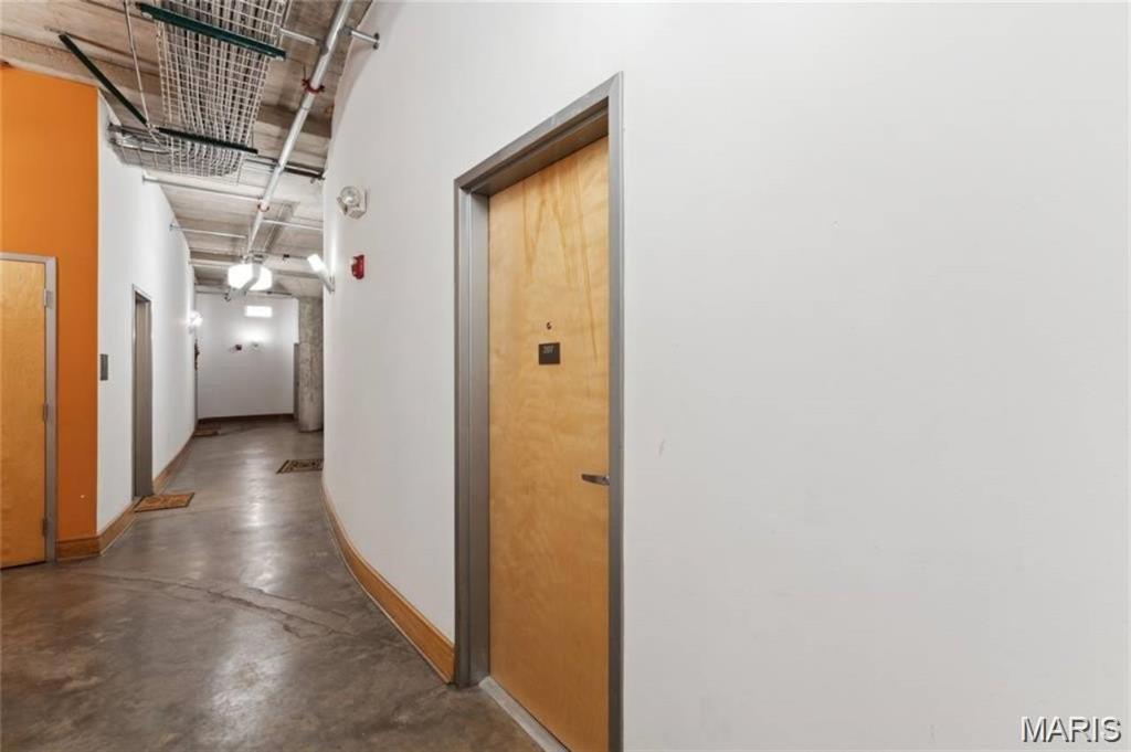 2201 Locust Street Unit: 207